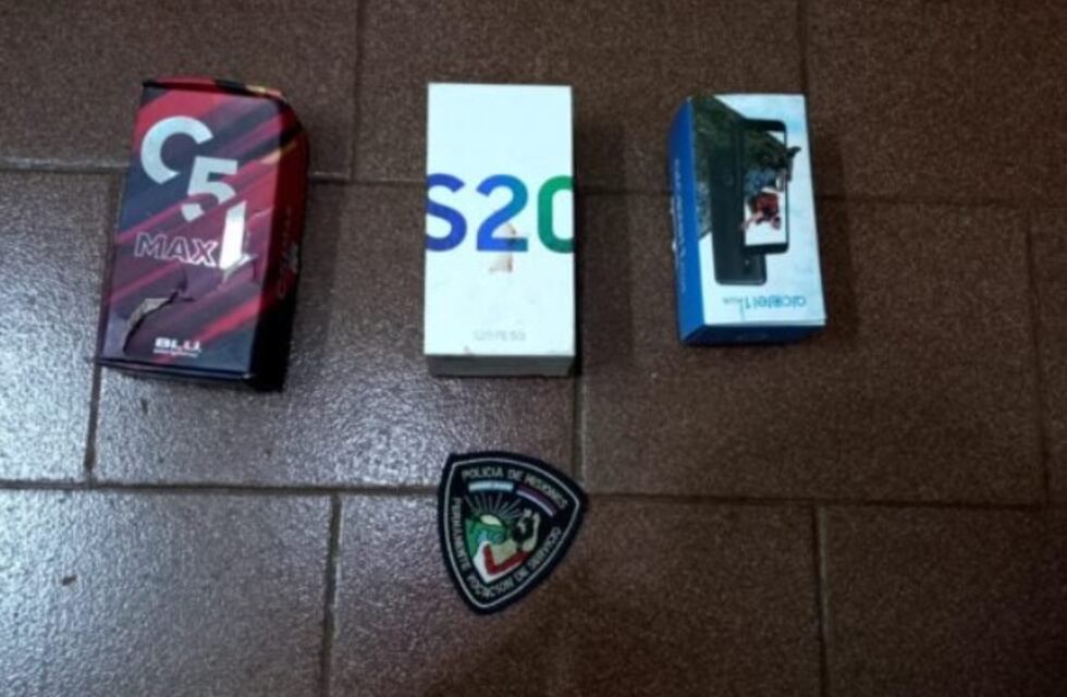 Insólito robo en comercio de Eldorado: sustrajo cajas de celulares vacías