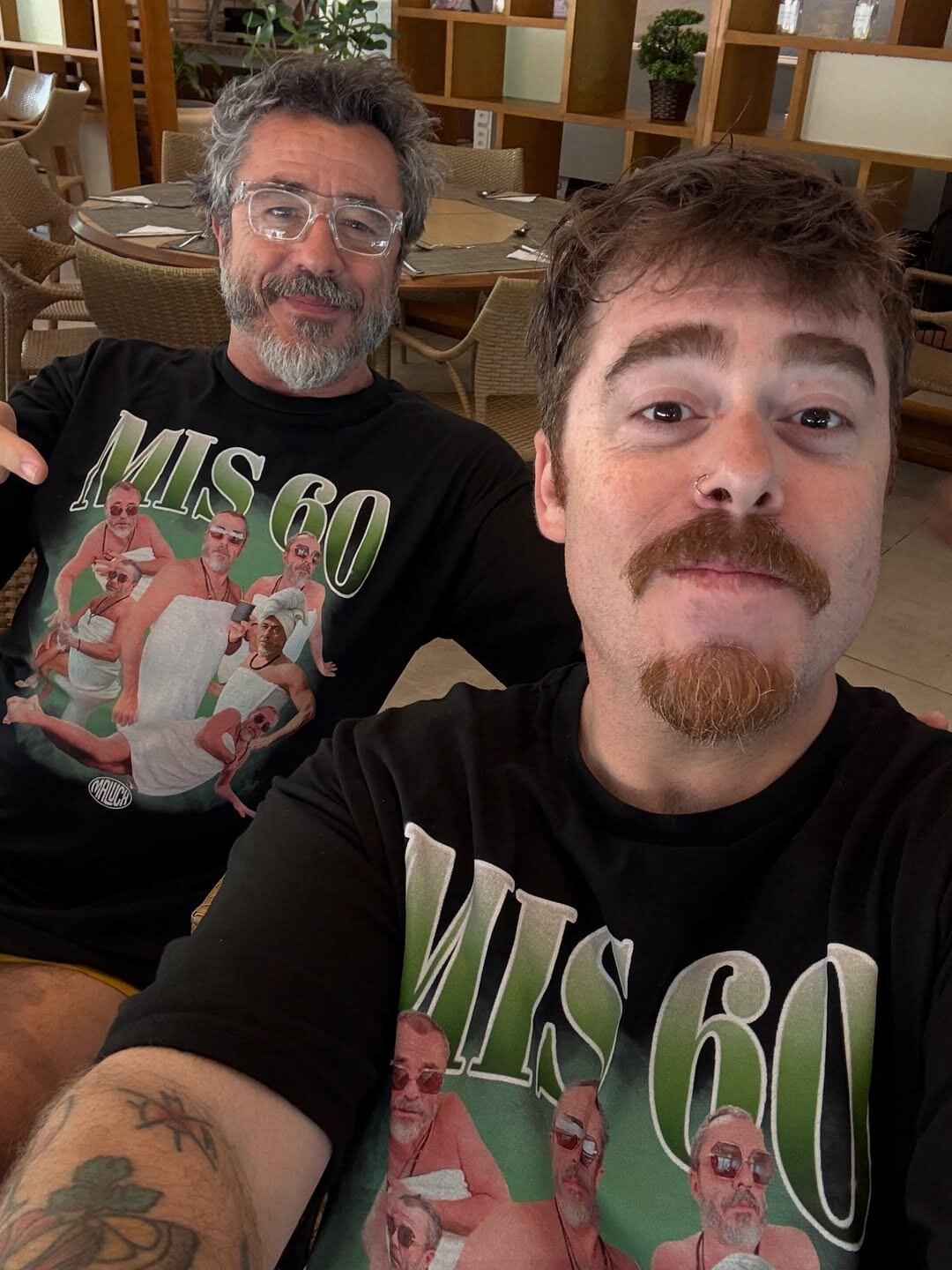 Pablo Granados festejó sus 60 años junto a su familia.