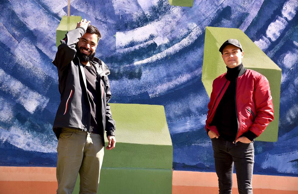 Dos guaymallinos transformaron las torres de Unimev con su arte