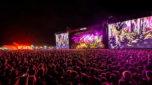Lollapalooza Argentina 2023: cómo llegar, accesos, horarios de trenes, estacionamiento y qué se puede llevar.