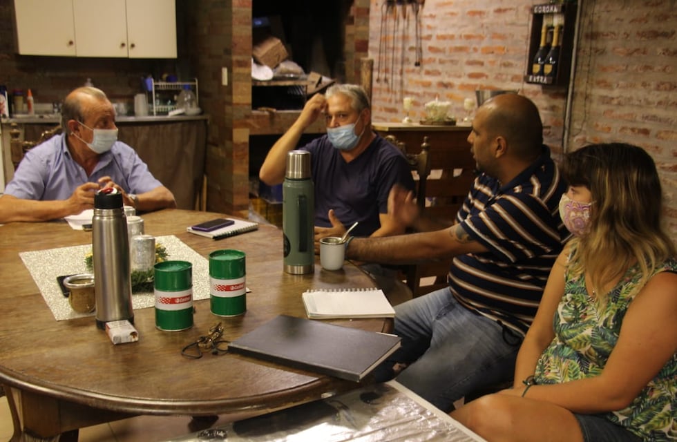 Sánchez se reunió con integrantes de la Junta Vecinal del Barrio Ruta 3 Sur