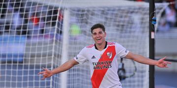 El pase del cordobés fue comprado por el Manchester City. (Gentileza Clarín)