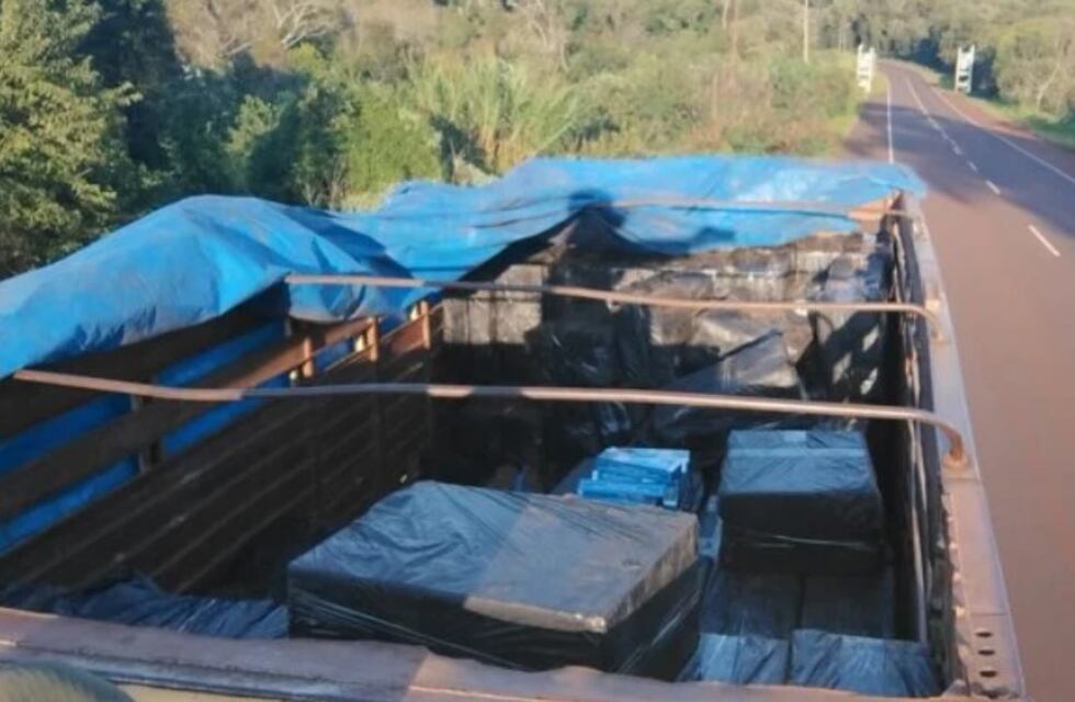 Secuestran contrabando de cigarrillos transportados ilegalmente en Comandante Andresito