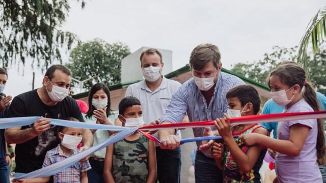 Herrera Ahuad participó de la inauguración de plazas en Campo Viera.
