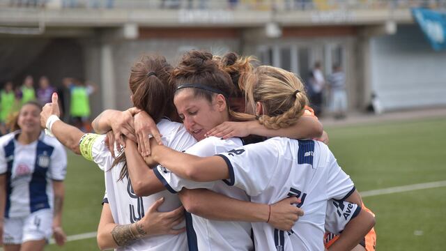 La disputa entre la Liga Cordobesa y Talleres, en torno al equipo de fútbol femenino (La Voz / Archivo).