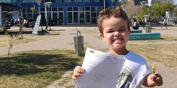 Mateo Sodja, el chaqueño de 7 años que sufre de acondroplasia.