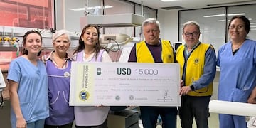 Neonatología del Hospital Penna recibió una donación de  15 mil dólares.