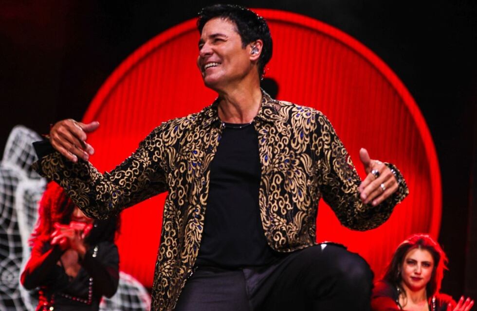 El insólito pedido de una ONG protectora de animales a Chayanne: “Bombero”