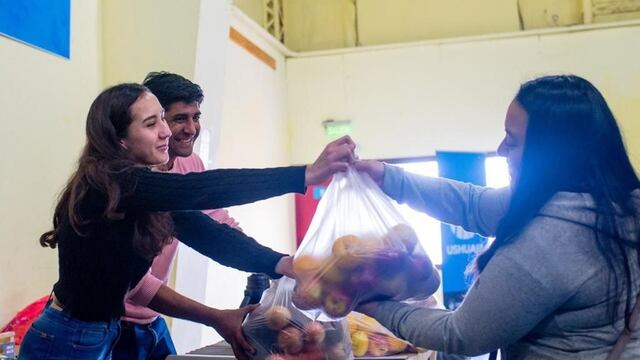 El mercado concentrador de precios populares vuelve a Bahía Golondrina