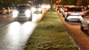 El video de la imprudencia ocurrida este sábado por la madrugada en la zona norte de la ciudad de Córdoba.