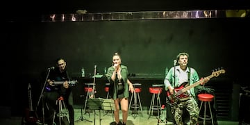 Dos bandas paranaenses se unen para despedir el año a puro rock en Cosmopolitan Flair Bar.