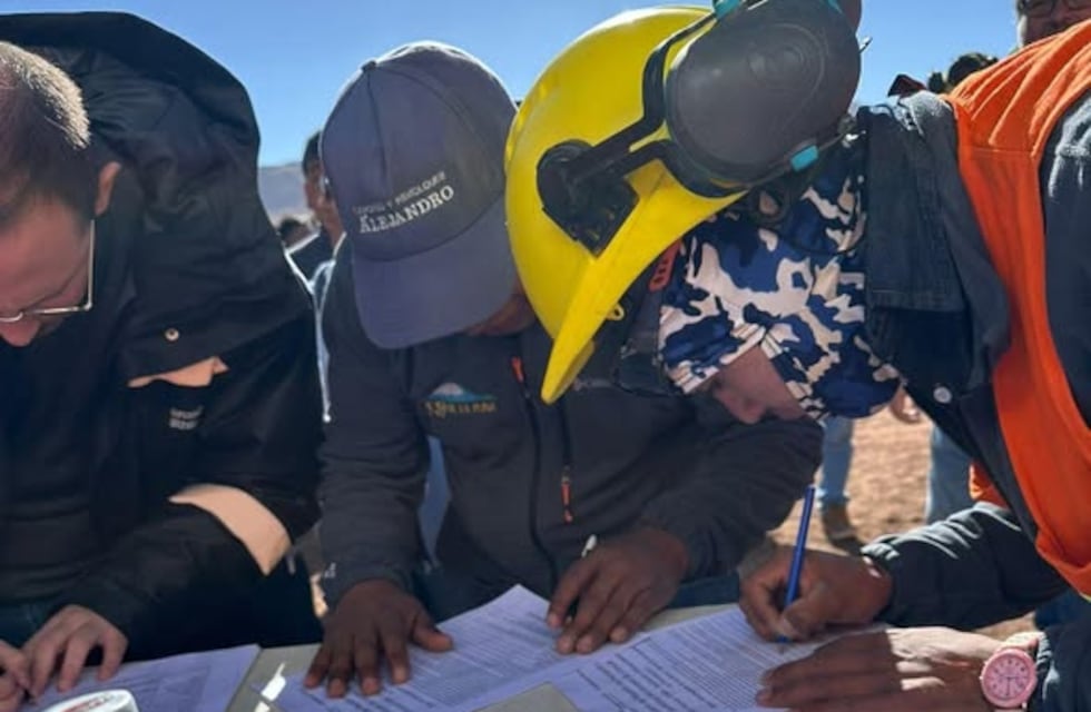 Antofagasta de la Sierra: Minera del Altiplano expuso el IIA del Proyecto Fénix