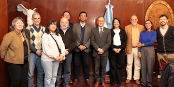 Las instituciones acordaron articular proyectos para fortalecer la educación, la investigación y la inserción laboral de los graduados.