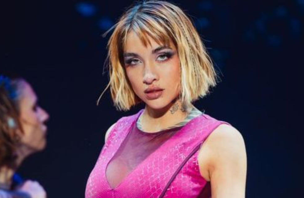 Escote y mega ajustado: el look de María Becerra para su rutina en el gym