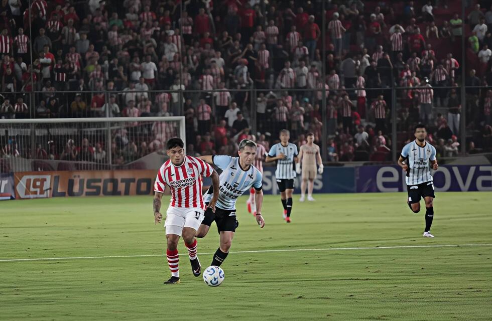 Racing lo empató ante San Martín en Tucumán por Julián Vignolo y lo merecía