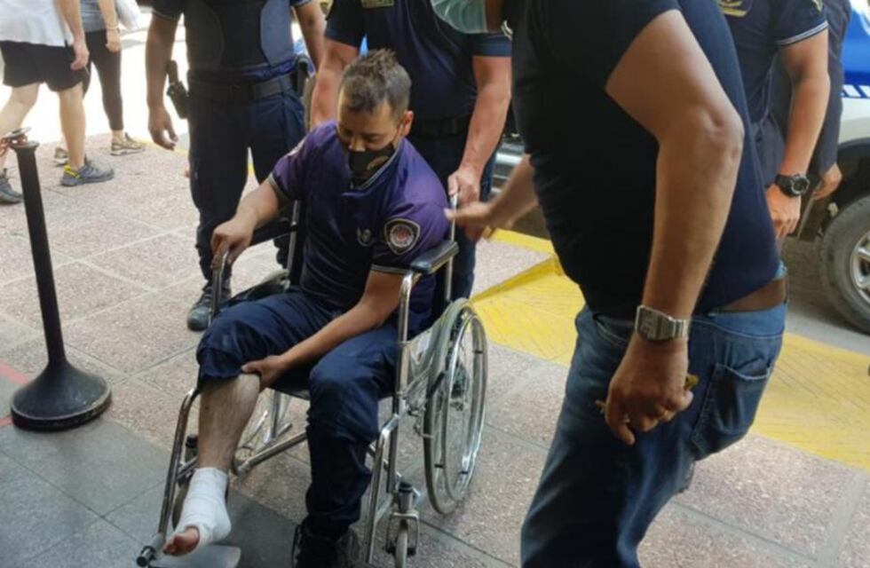 Desalojo en Córdoba: dos policías heridos