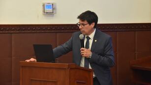 "Esperemos que los recursos nacionales que se prevé (en el presupuesto provincial) no sean modificados por la reforma impositiva que anunció el Gobierno Nacional", dijo en la Legislatura el ministro de Hacienda y Finanzas de Jujuy, Federico Cardozo.