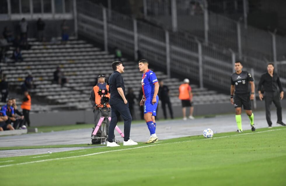 “Fue el mejor partido de Talleres desde que llegamos”, aseguró el Cacique Medina