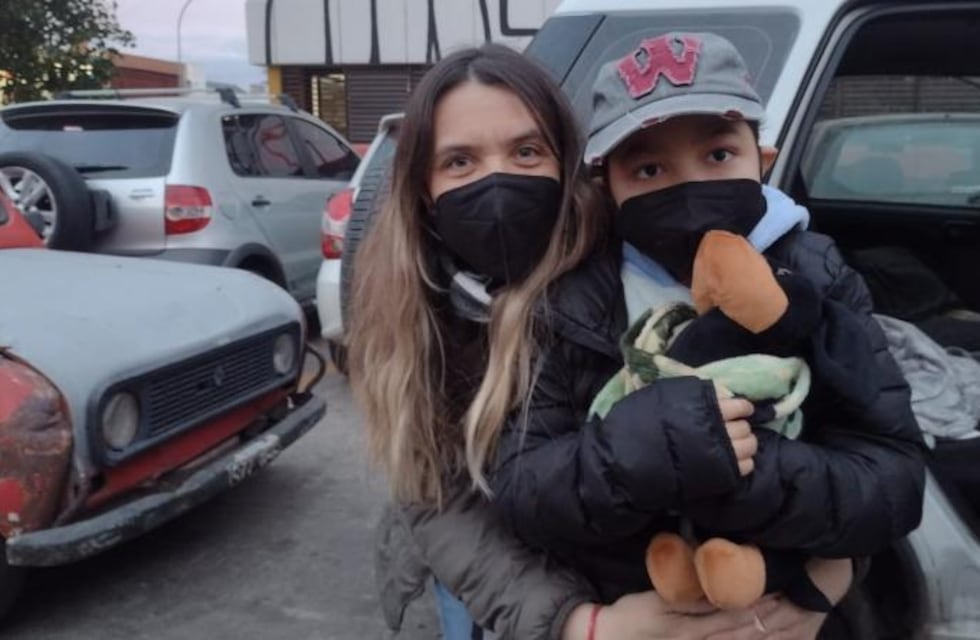 Fausto regresa a La Cumbre tras seis meses de lucha contra la leucemia en Singapur