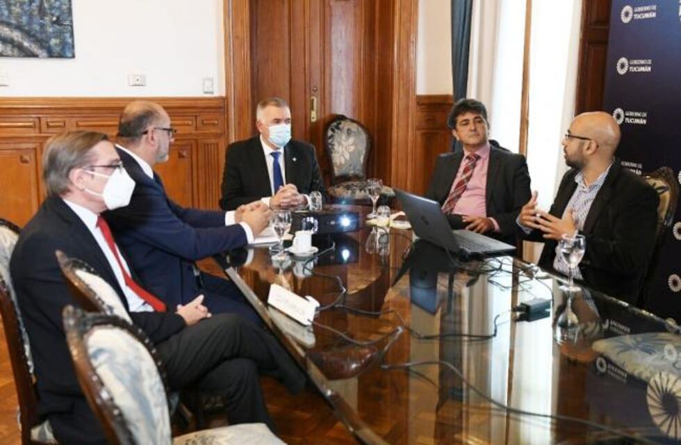 Jaldo junto a los ministros Soria y Padrós analizaron el desarrollo de obras de infraestructura en la provincia