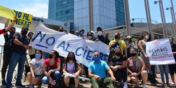 Trabajadores del Sheraton se manifestaron este martes contra el cierre del hotel.