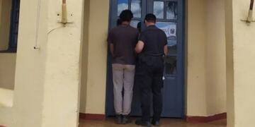 Leandro N. Alem: fue sorprendido robando combustible del corralón municipal.