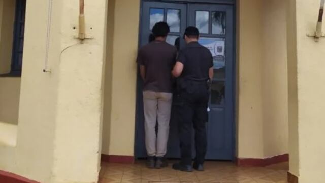 Leandro N. Alem: fue sorprendido robando combustible del corralón municipal.