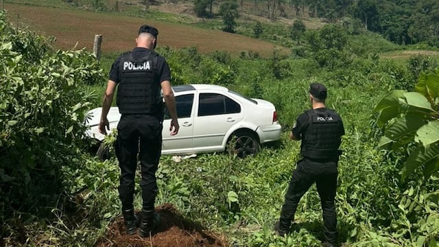 Un joven resultó herido tras despistar con su auto sobre la Ruta Provincial 17 en Pozo Azul.
