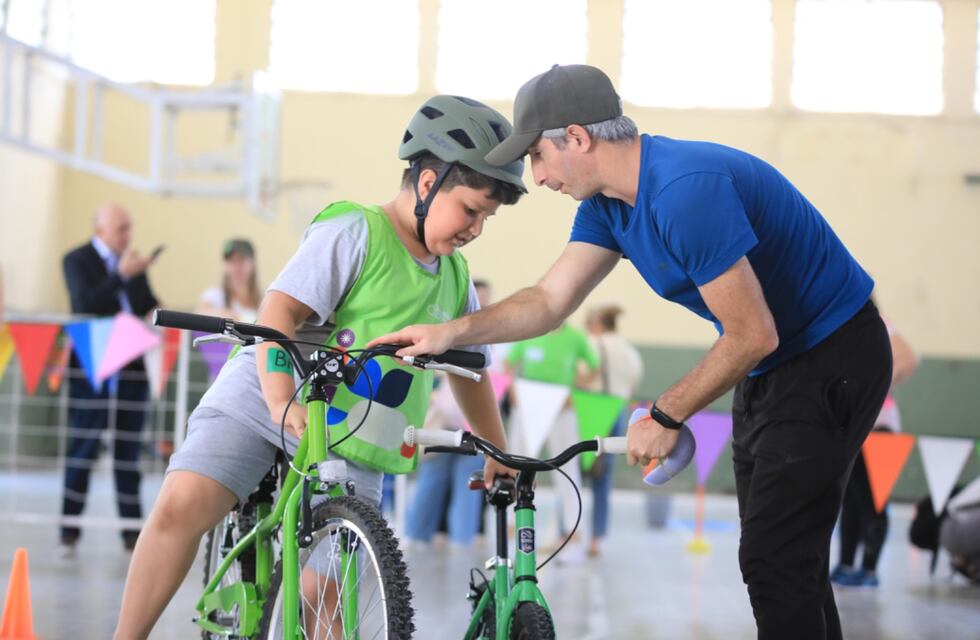 BiciEscuela para que las infancias aprenden a usar la bici