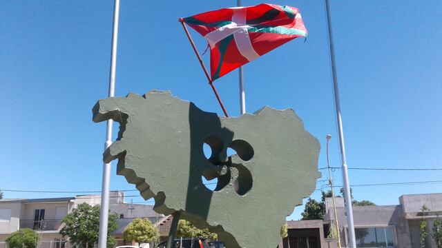 Centro Vasco, Tres Arroyos, Germán Russi