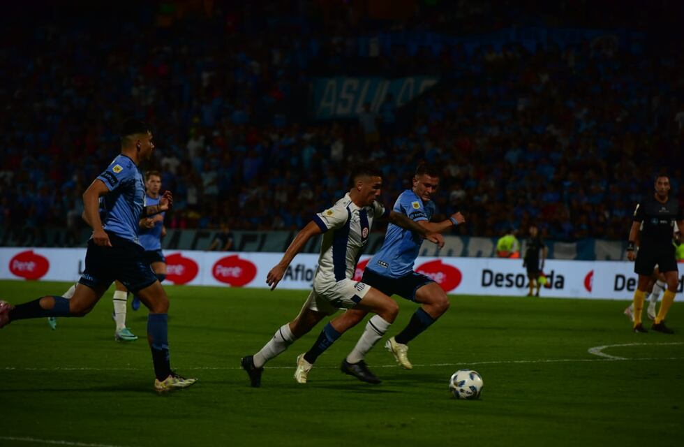En un clásico con todos los condimentos, Belgrano y Talleres terminaron 2 a 2 en Alberdi