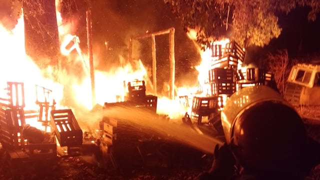 Incendio en depósito de Villa Retiro