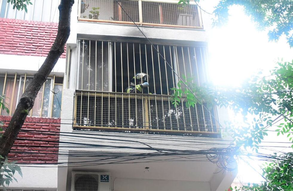 Incendio, temor y evacuación en barrio Martin