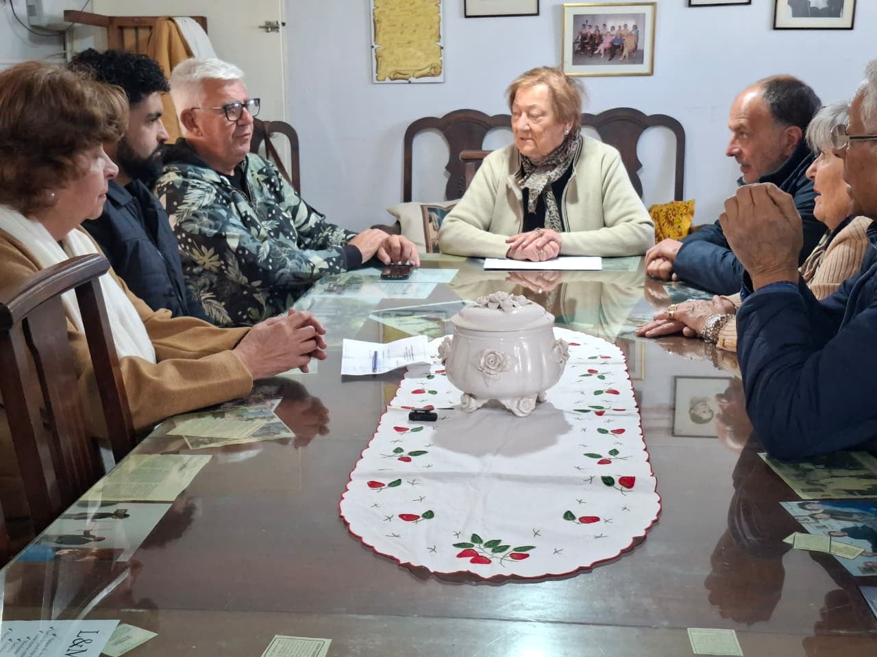 El diputado provincial Alejandro Dichiara de visita en Tres Arroyos