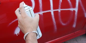 Una persona de Neuquén le pintó el auto a su ex pareja luego de que le sea infiel. (Imagen ilustrativa).