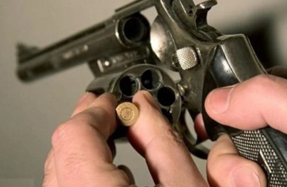 Demoran a dos personas por presunta participación en juego de ruleta rusa que terminó con la vida de un joven en Puerto Iguazú