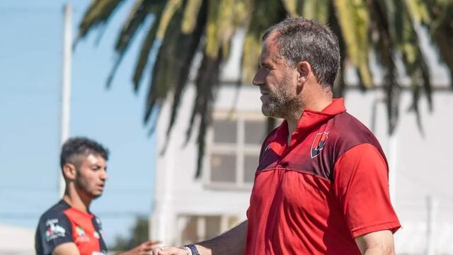 Fabián Tuya fue confirmado como DT de Sporting.