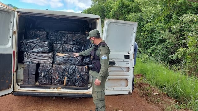Gendarmería Nacional incautó cigarrillos de contrabando sobre la Ruta Provincial N°11.