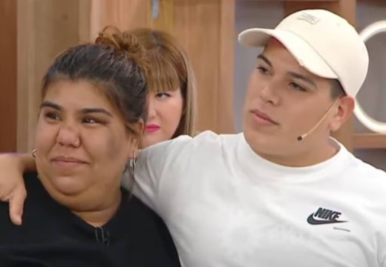 Thiago Medina junto a su hermana, Camilota.