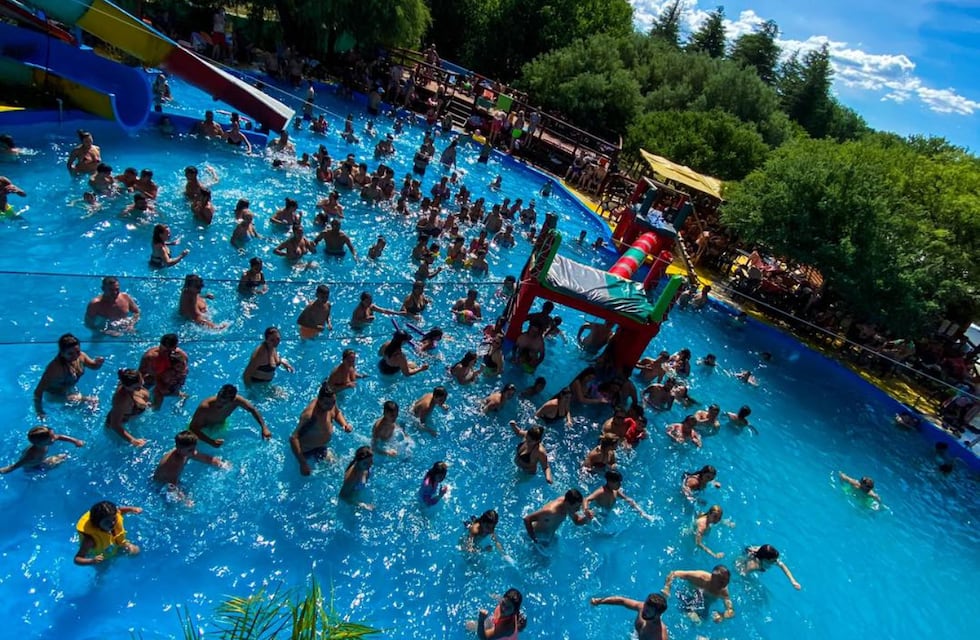Un parque acuático de Córdoba que permite entrar conservadoras ya tiene fecha de apertura