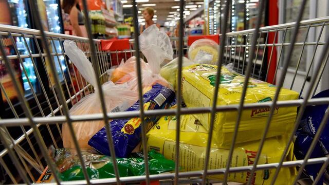 Octubre: una familia porteña precisó $ 350.579 para no ser pobre (Foto: La Voz)