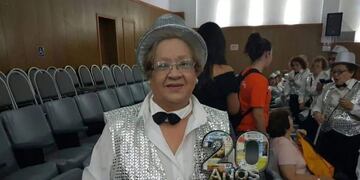 Gilda "Nina" Espinosa tenía 80 años y era fan de Ara Berá, por eso su familia la despidió bailando.