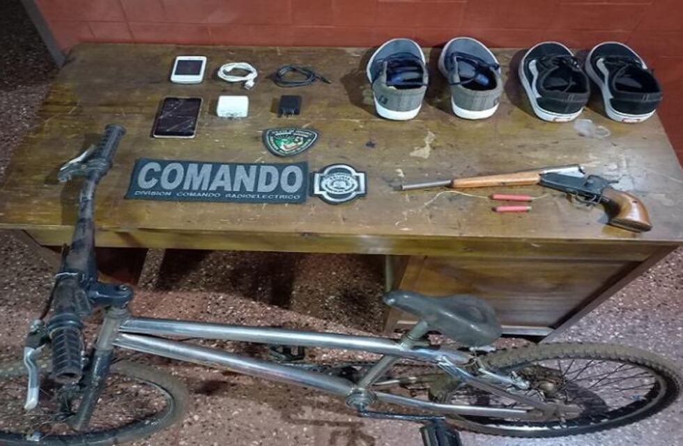 Recuperaron varios objetos de un malezal en Aristóbulo del Valle