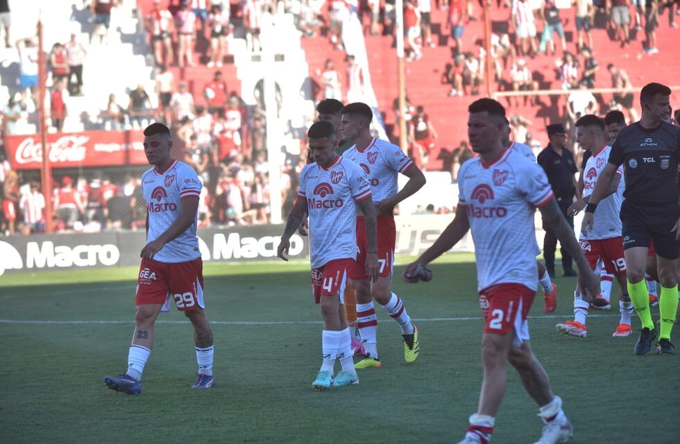 Instituto, con plantel licenciado y torneo internacional a la vista