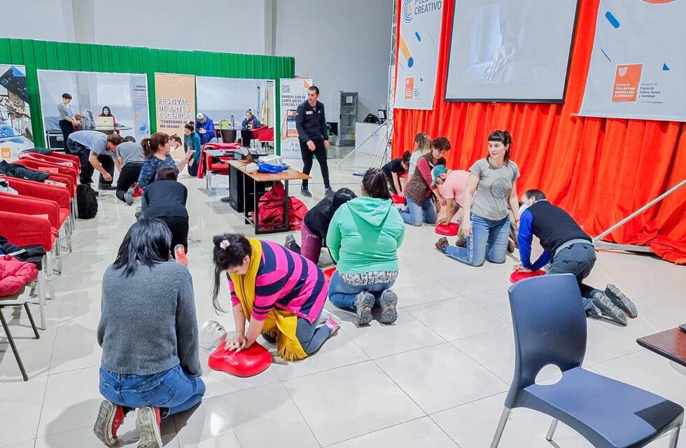 El programa “RCP en las escuelas” llegó a más de 4 mil personas