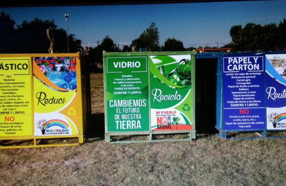 Un grupo de jóvenes buscan educar mediante la clasificación de residuos