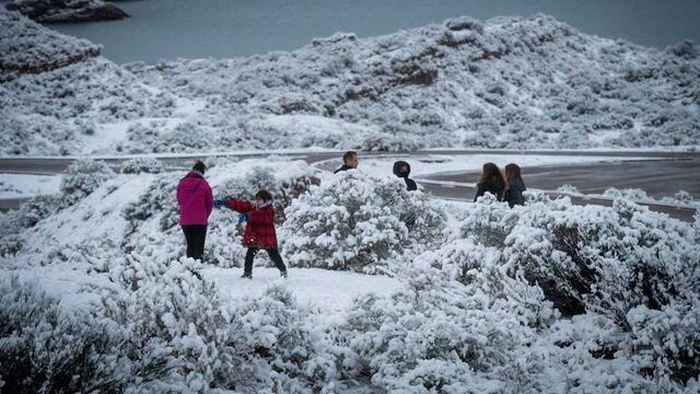 Mendoza 26 de junio de 2021 
Nieve en Mendoza Punta de Vacas
Como estaba pronosticado, el frente frío llegó a Mendoza durante este sábado. Muchas localidades provinciales se vistieron de blanco debido a las importantes nevadas que trajo el temporal.
Foto: Ignacio Blanco / Los Andes