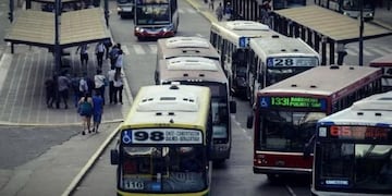 Los sindicatos de transporte evalúan realizar un paro nacional de 24 horas el 17 de octubre.