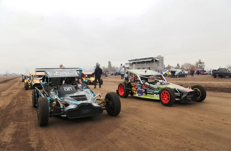 Las mejores imágenes: con 100 pilotos de toda Mendoza, los motores volvieron a rugir en General Alvear