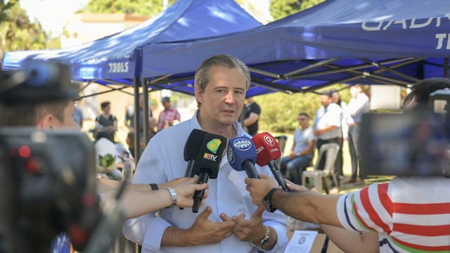 Bahl anunció un aumento para los trabajadores municipales.